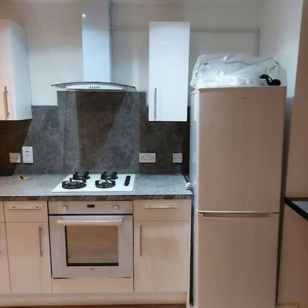 Home Away Barking บาร์คกิ้ง ภายนอก รูปภาพ