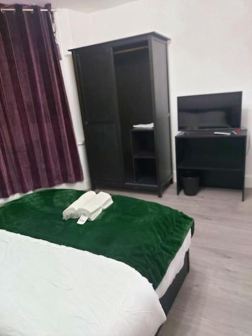 Home Away Barking บาร์คกิ้ง ภายนอก รูปภาพ